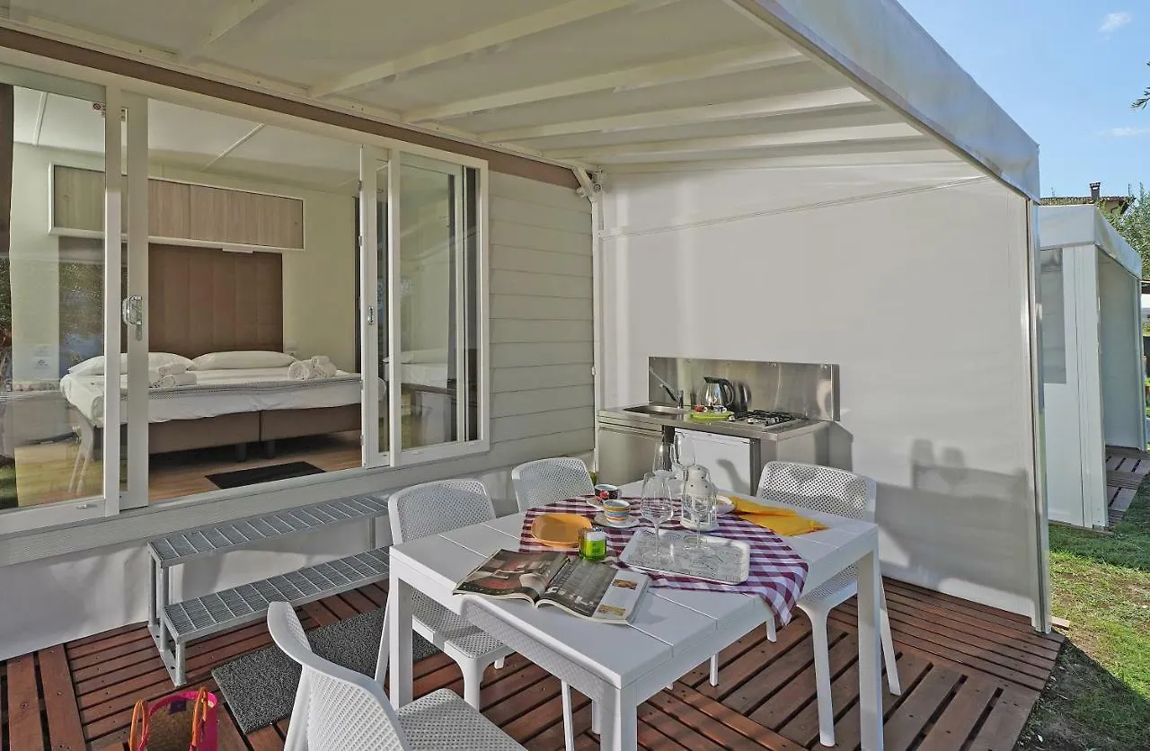 Camping Spiaggia D' Oro Torri Torri Del Benaco 0*,  Italy