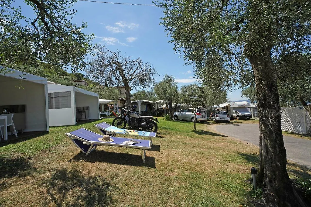 Camping Spiaggia D' Oro Torri Torri Del Benaco 0*,
