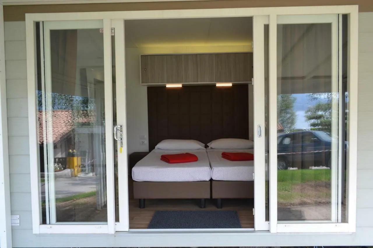 Camping Spiaggia D' Oro Torri Torri Del Benaco Italy