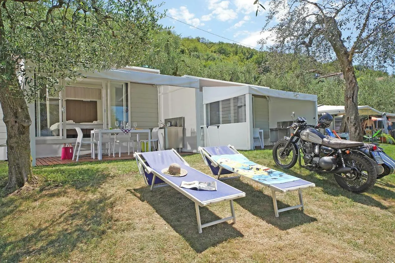 Camping Spiaggia D' Oro Torri Torri Del Benaco 0*,
