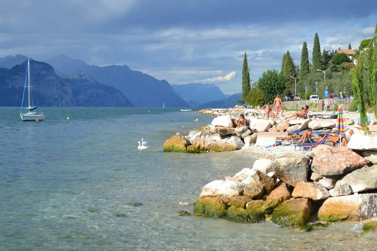 Camping Spiaggia D' Oro Torri Torri Del Benaco Parque de Campismo