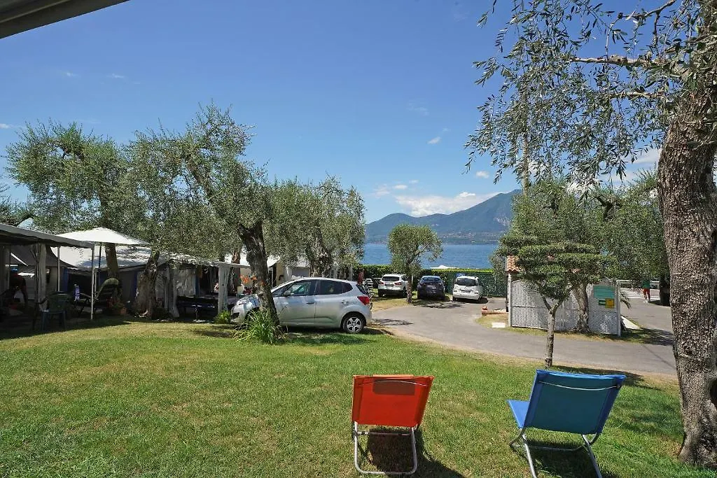 Camping Spiaggia D' Oro Torri Torri Del Benaco Italy